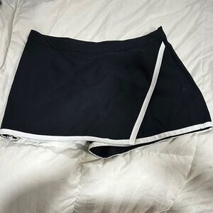Stylish Black and White Women's Skort
